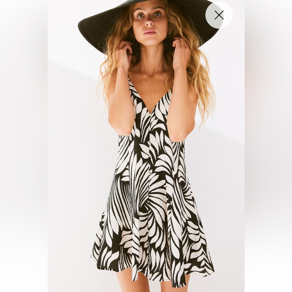 🌝20% Leaf Print A-line Slip Dress In Black and White